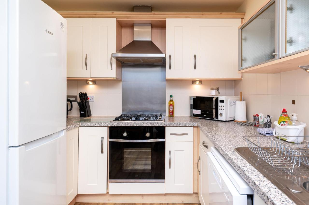 4 Bedroom Townhouse In Stirling Exterior foto