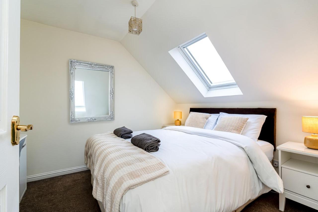4 Bedroom Townhouse In Stirling Exterior foto