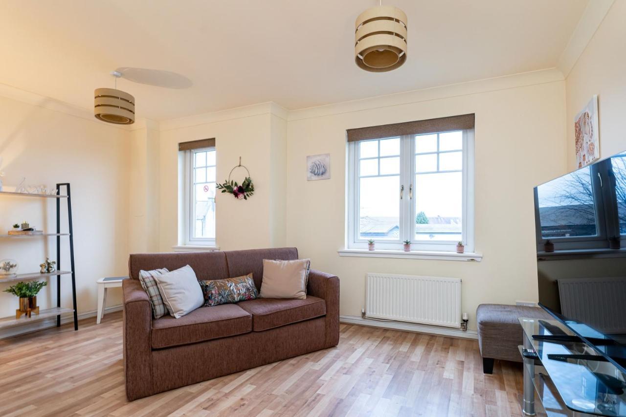 4 Bedroom Townhouse In Stirling Exterior foto